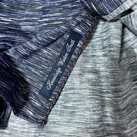 NWT - Robert Graham Men’s Tailored Fit Line-Print Sport Shirt - Size XL - Picture 9 of 10